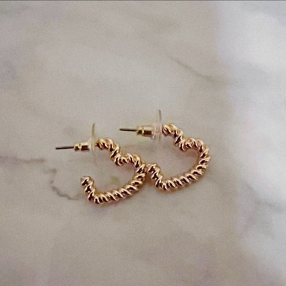 Mini heart hoops - Picture 2 of 3